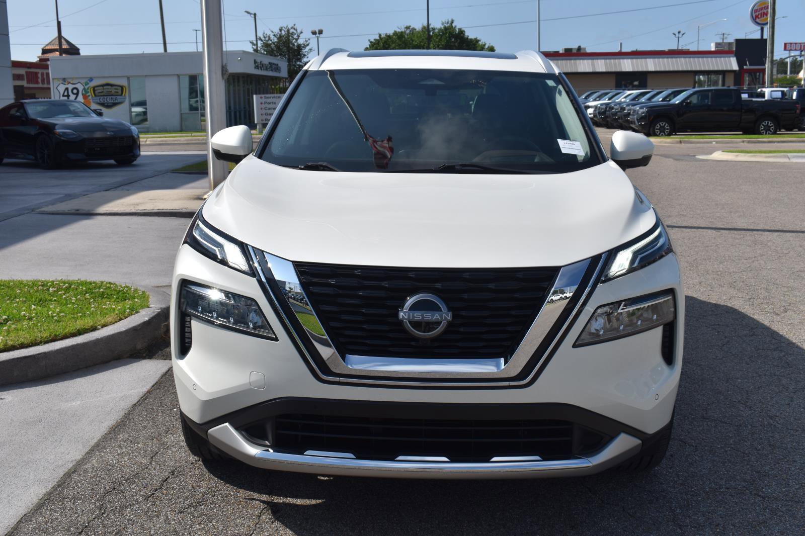 Used 2023 Nissan Rogue Platinum w/ Platinum Premium Package FWD image 20