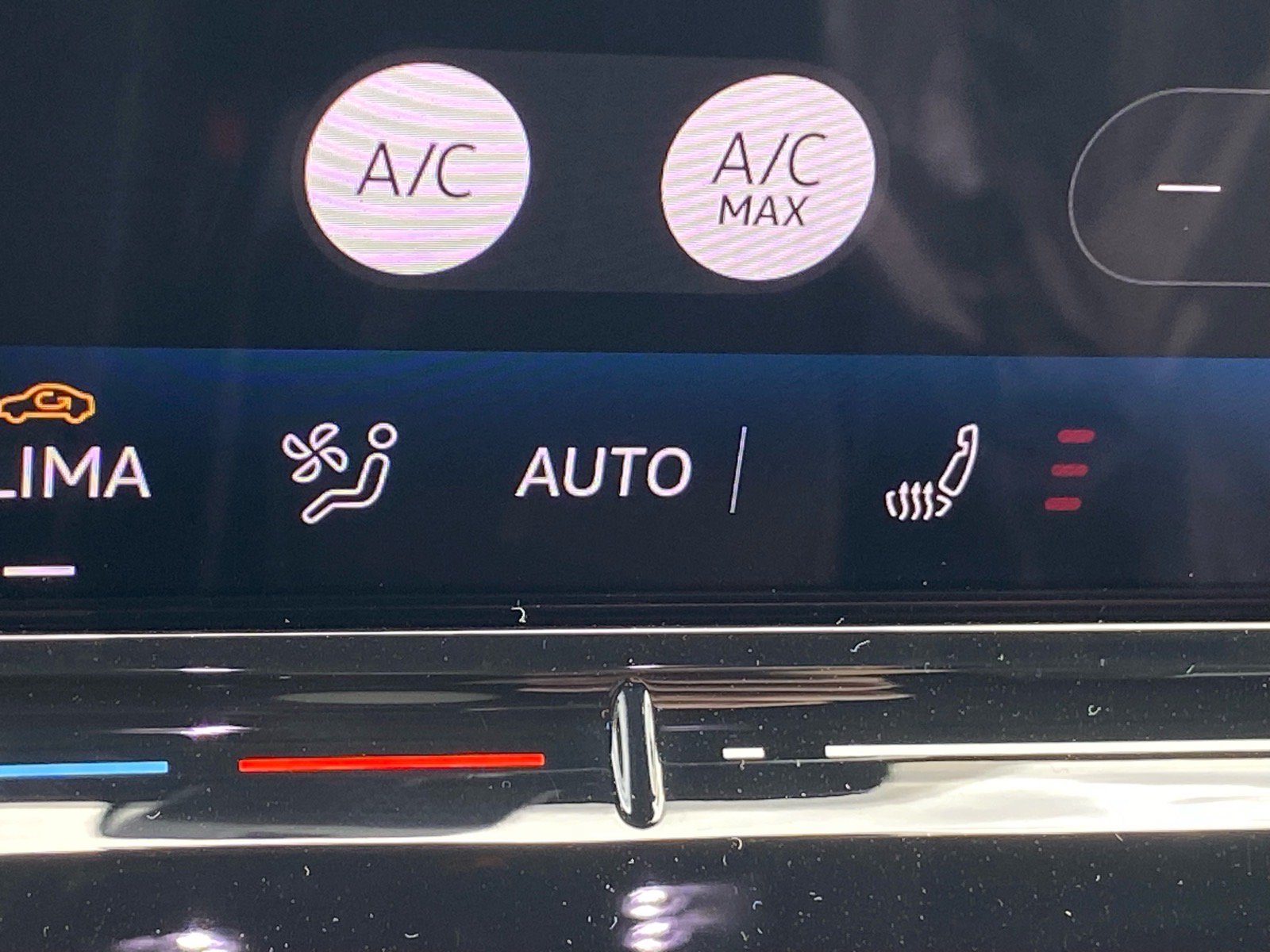 New 2026 Volkswagen Tiguan SE R-Line AWD/4WD image 8