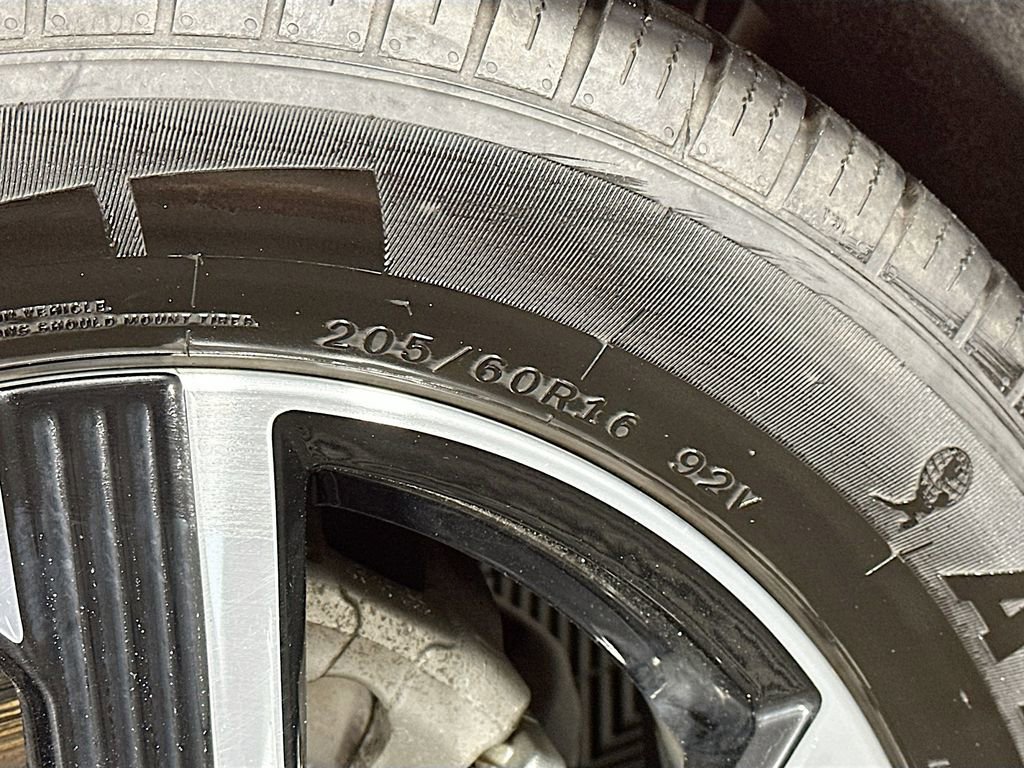 Used 2024 Nissan Sentra SV image 33