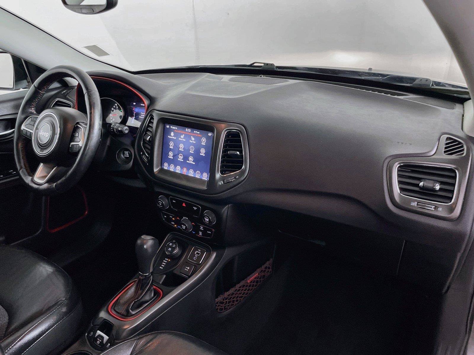 Used 2018 Jeep Compass Trailhawk w/ Cold Weather Group AWD/4WD image 30