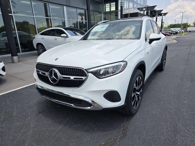 New 2025 Mercedes-Benz GLC 350e 4MATIC image 2