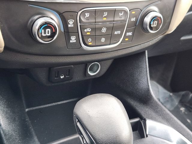 Certified 2022 Chevrolet Traverse LS AWD/4WD image 20