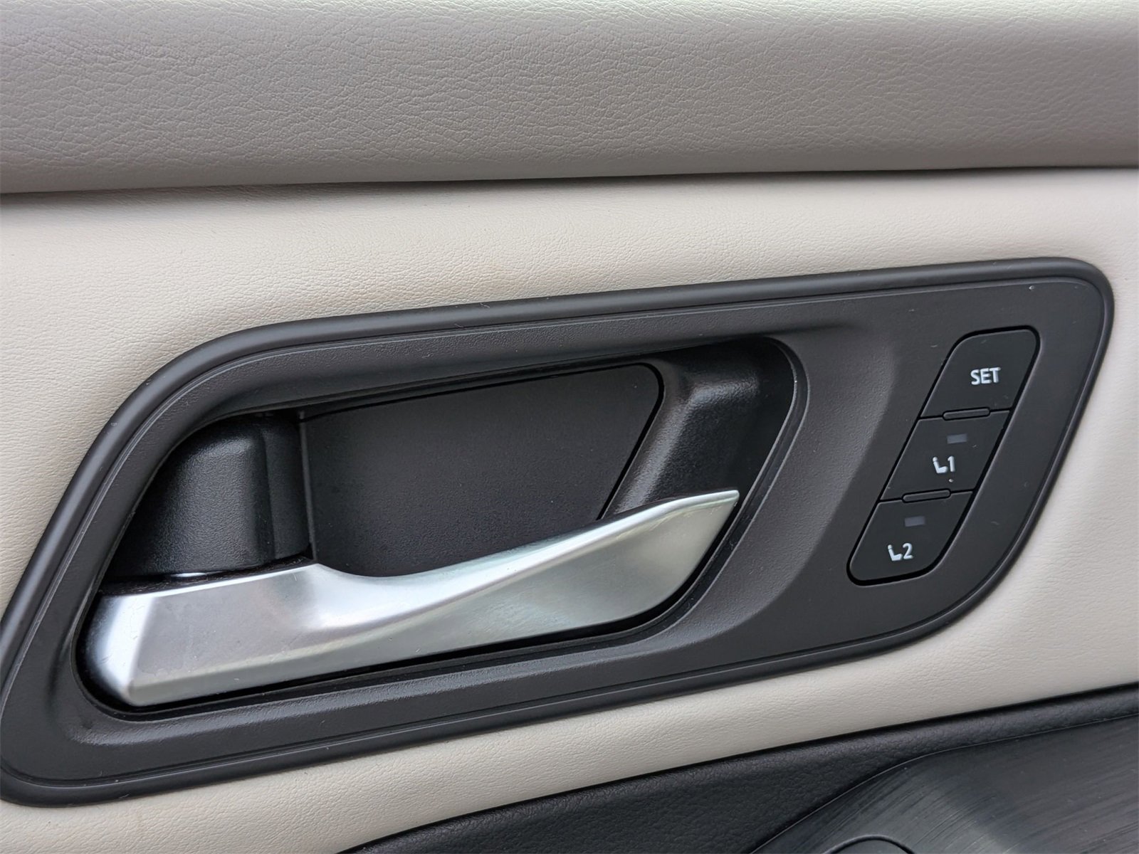 Used 2022 Nissan Rogue SL image 13