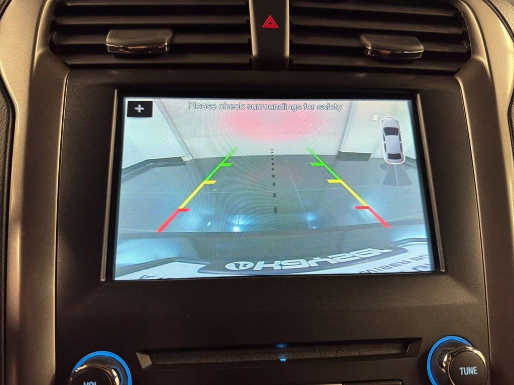 Certified 2017 Ford Fusion SE w/ Fusion SE Technology Package FWD image 13