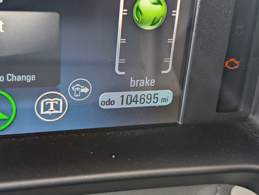 Used 2015 Chevrolet Volt Premium w/ Premium Trim Package FWD image 15