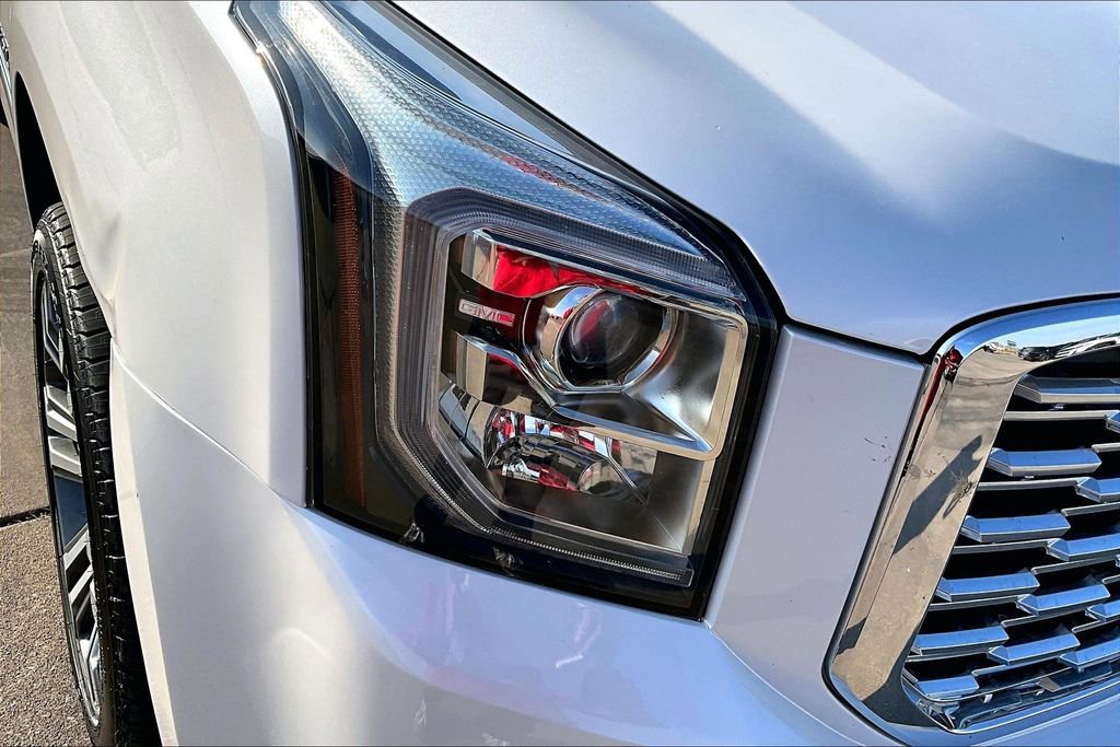 Used 2018 GMC Yukon Denali w/ Denali Ultimate Package image 39