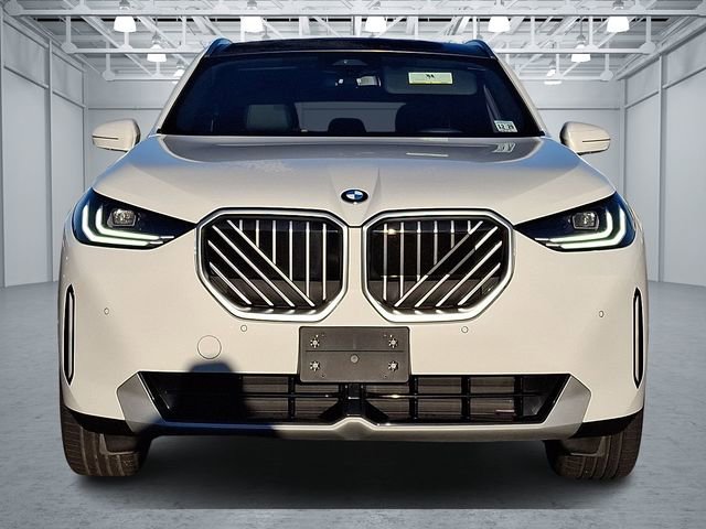 Certified 2025 BMW X3 xDrive30i w/ Convenience Package image 2