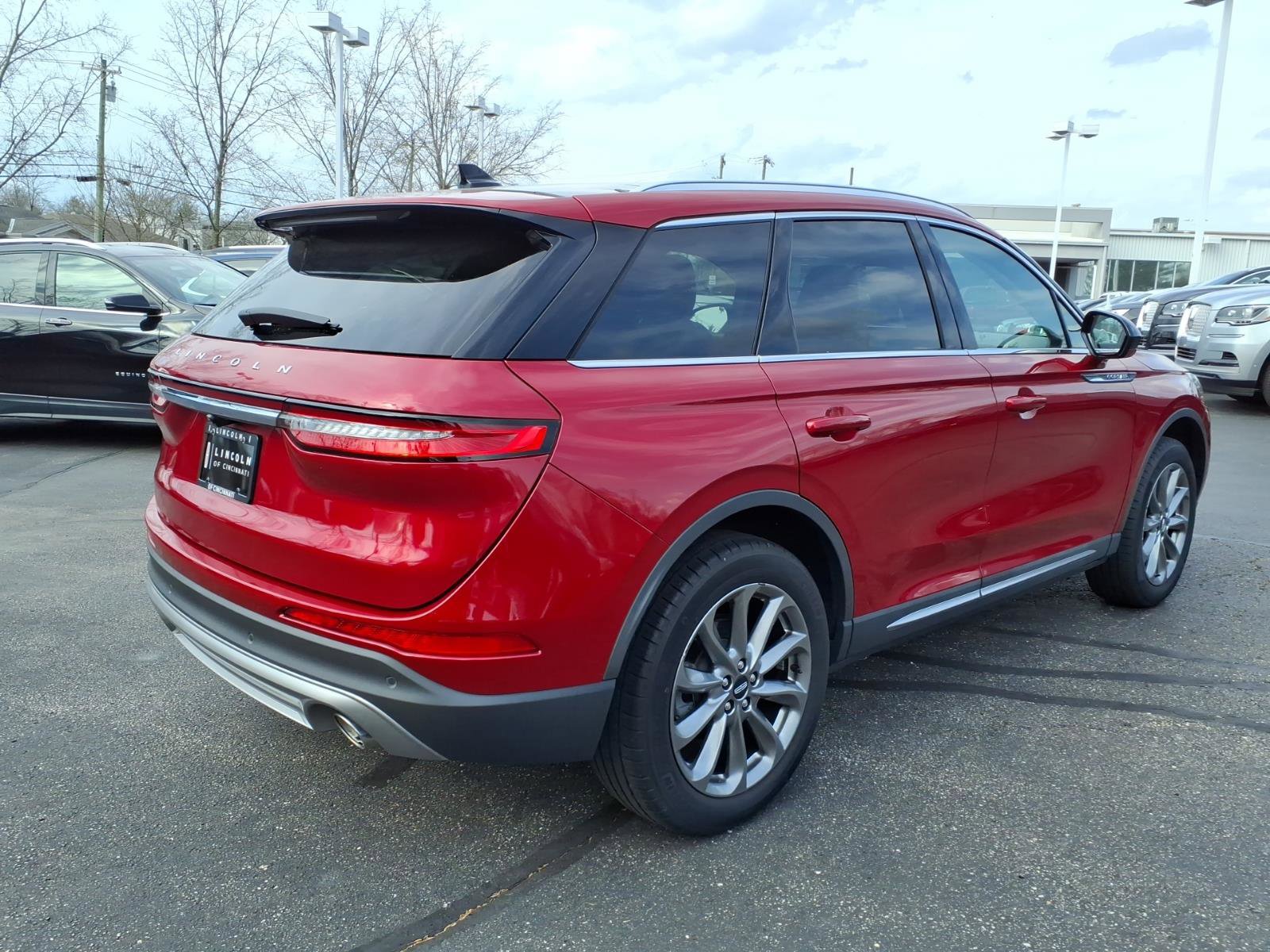 Used 2022 Lincoln Corsair AWD w/ Premium Package image 7
