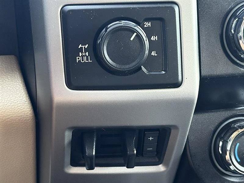 Used 2021 Ford F250 Lariat w/ Chrome Package AWD/4WD image 31