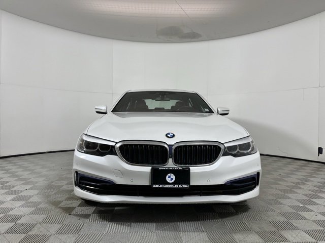 Used 2019 BMW 530i xDrive w/ Premium Package image 2