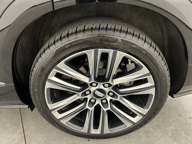 Certified 2026 Cadillac Vistiq Platinum w/ LPO, Floor Liner Package AWD/4WD image 33