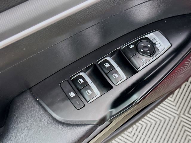 Used 2022 Kia K5 LXS image 17