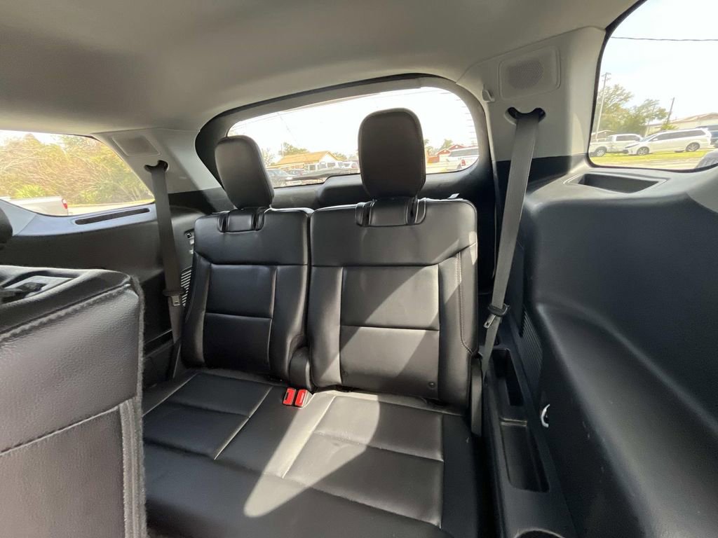 Used 2023 Ford Explorer Limited image 12
