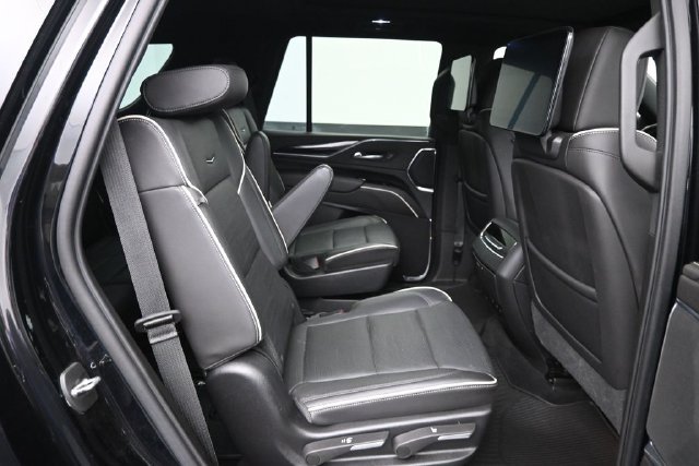 Used 2021 Cadillac Escalade Sport w/ Driver Assist Tech Package AWD/4WD image 16