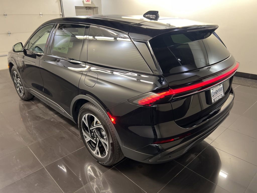 New 2026 Lincoln Nautilus Premier w/ Equipment Group 102A AWD/4WD image 4
