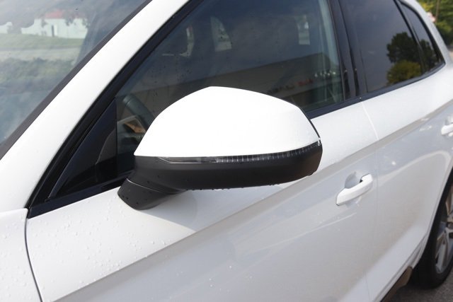 Used 2025 Audi Q5 2.0T Premium w/ Convenience Plus Package image 13