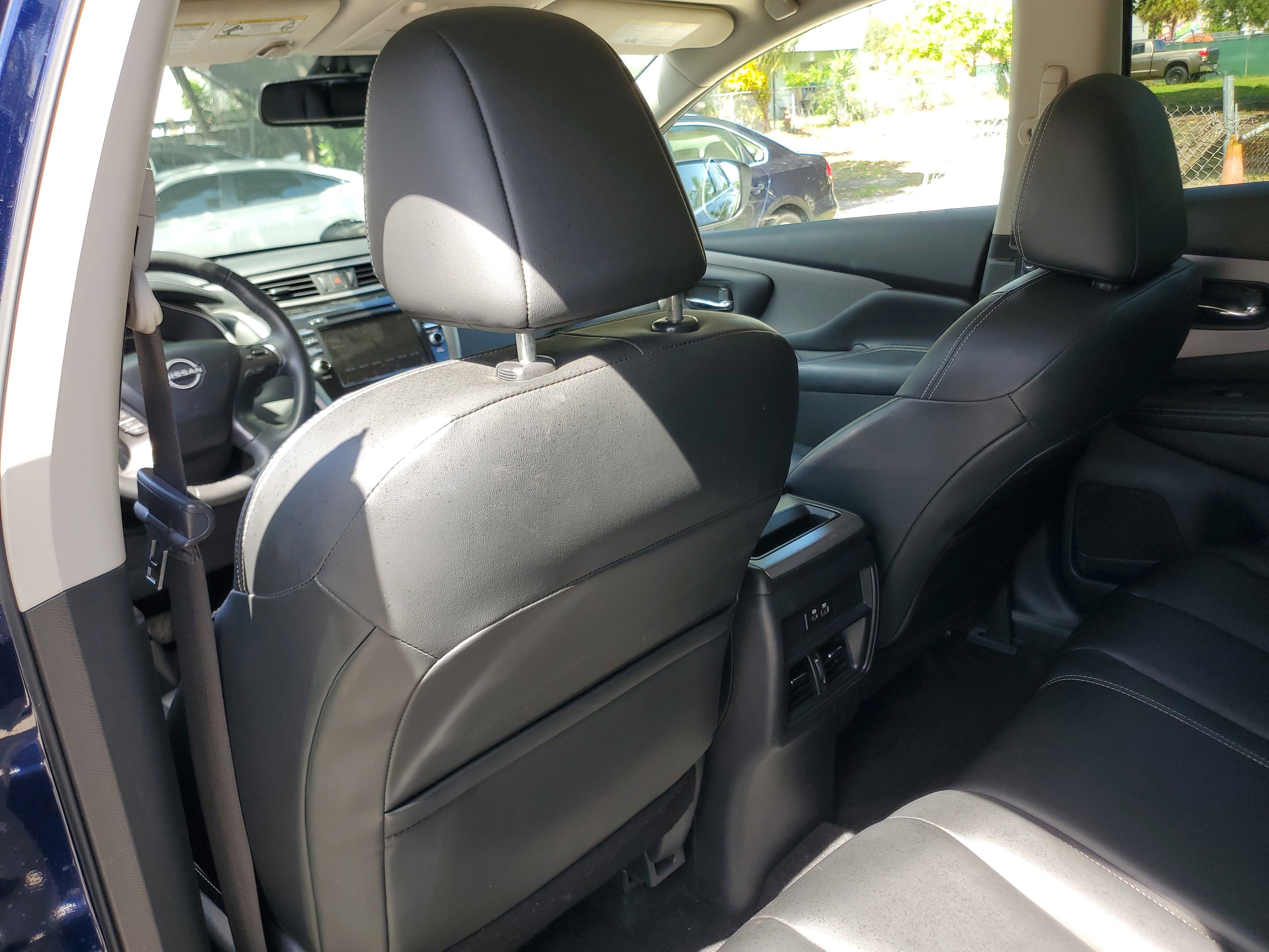 Used 2023 Nissan Murano SV image 12