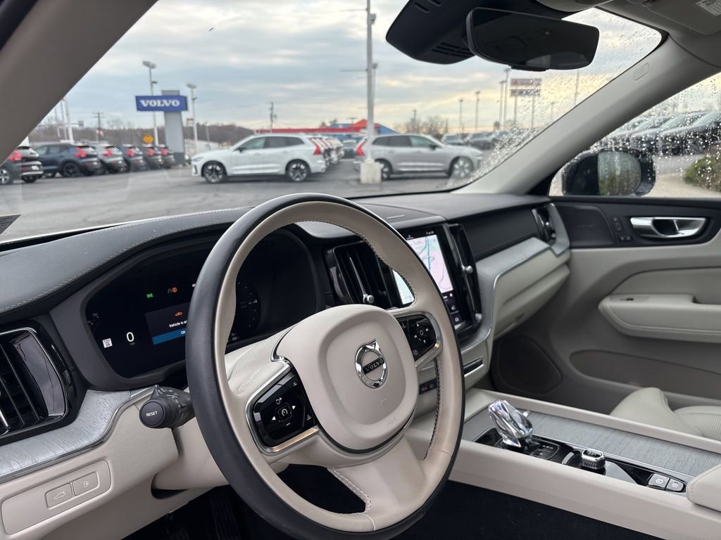 Certified 2024 Volvo XC60 T8 Ultimate w/ Protection Package Premier image 17