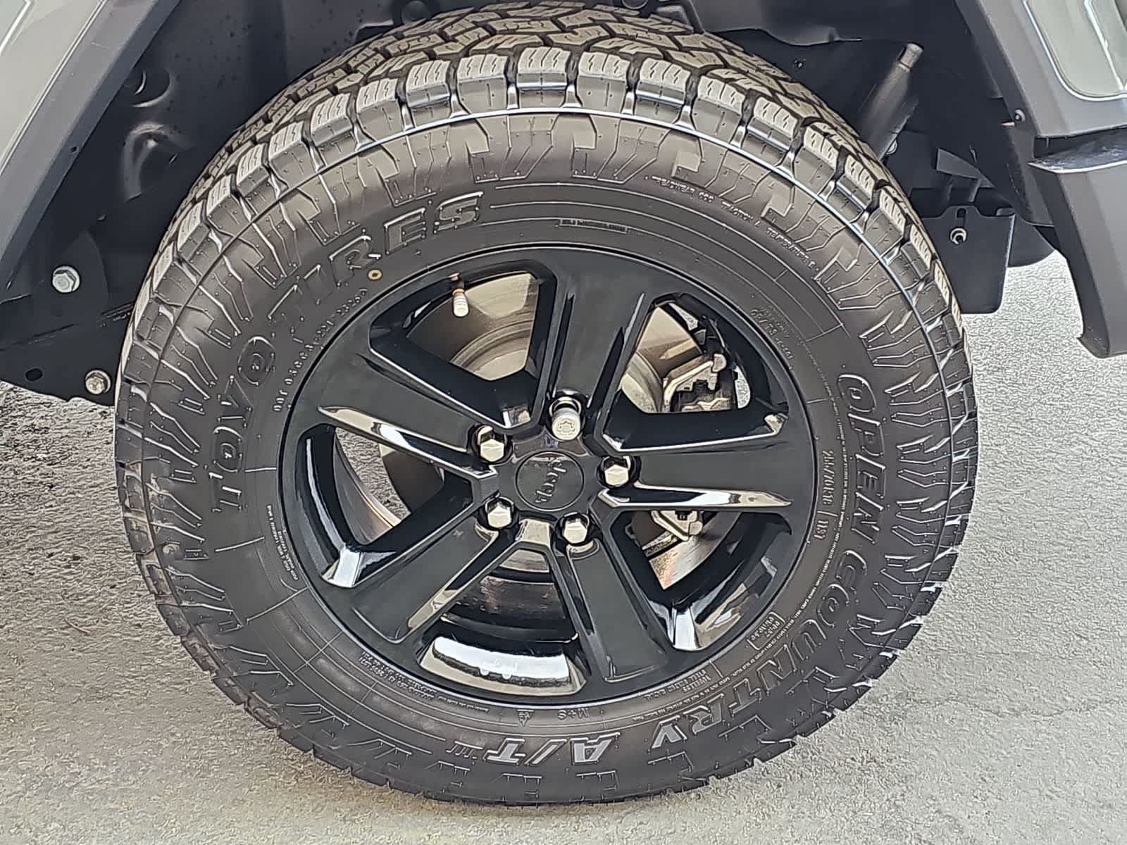 Used 2020 Jeep Wrangler Unlimited Sahara AWD/4WD image 12