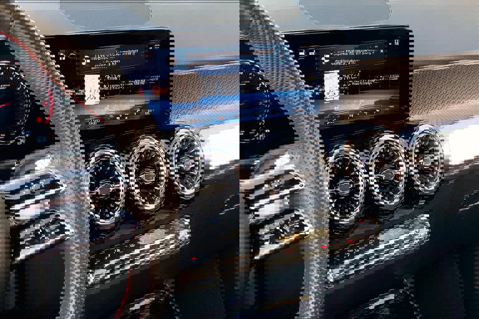 Certified 2024 Mercedes-Benz GLB 250 image 6