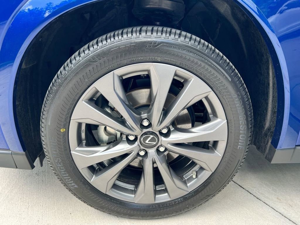 Certified 2023 Lexus UX 250h F Sport image 9