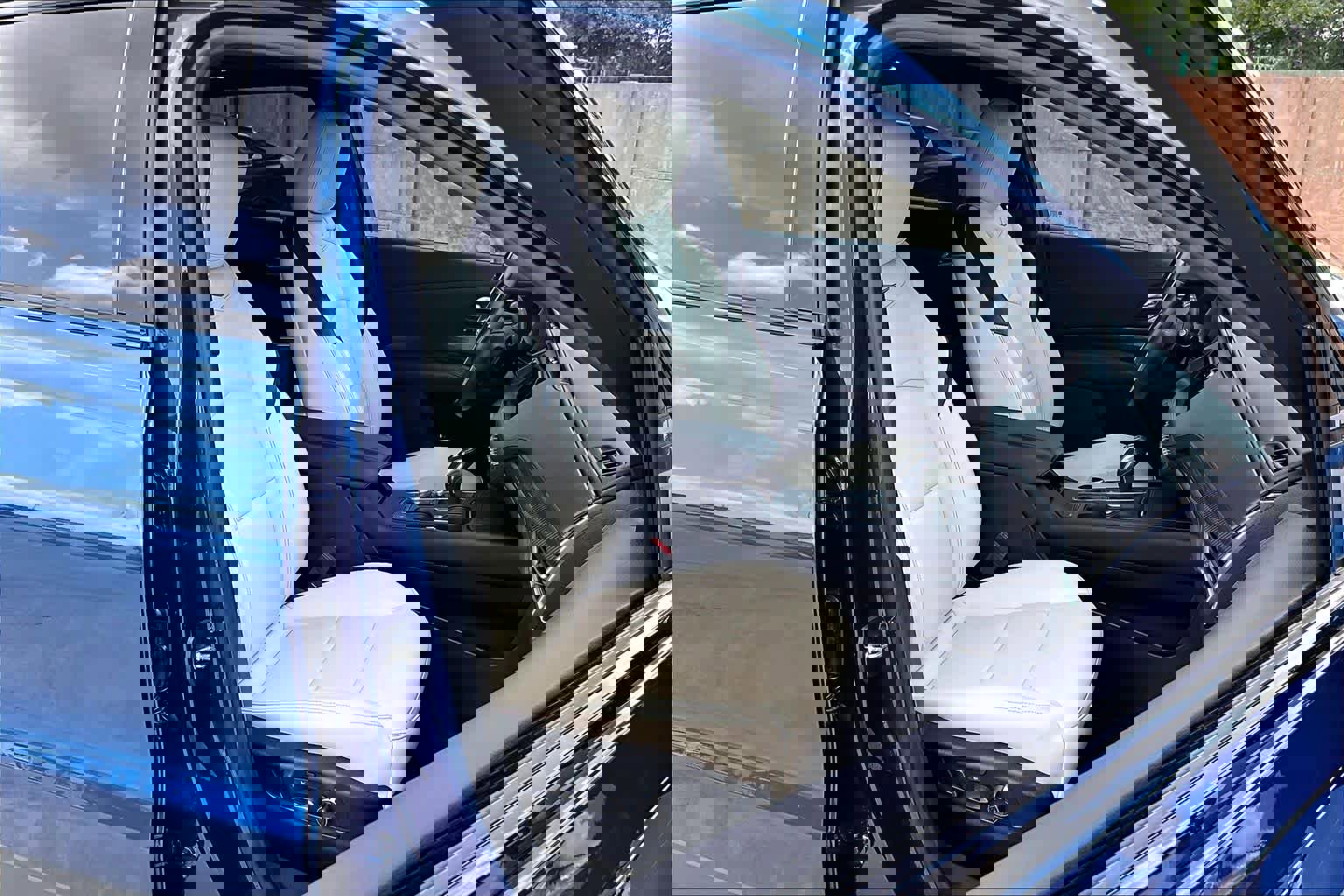 Used 2019 Cadillac XT4 Sport FWD image 9