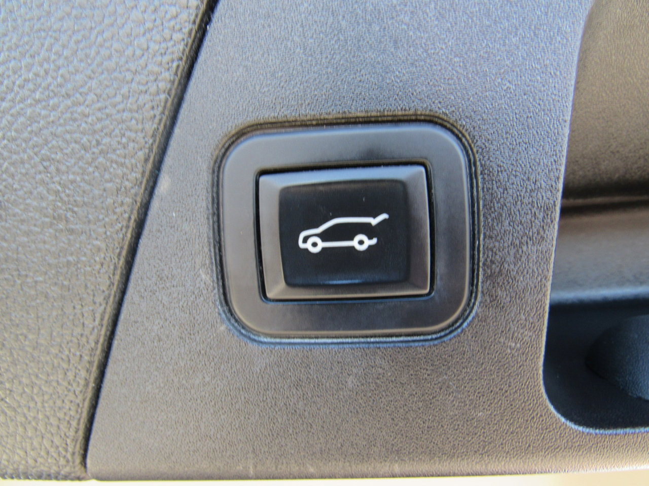 Used 2018 Buick Envision Preferred image 34