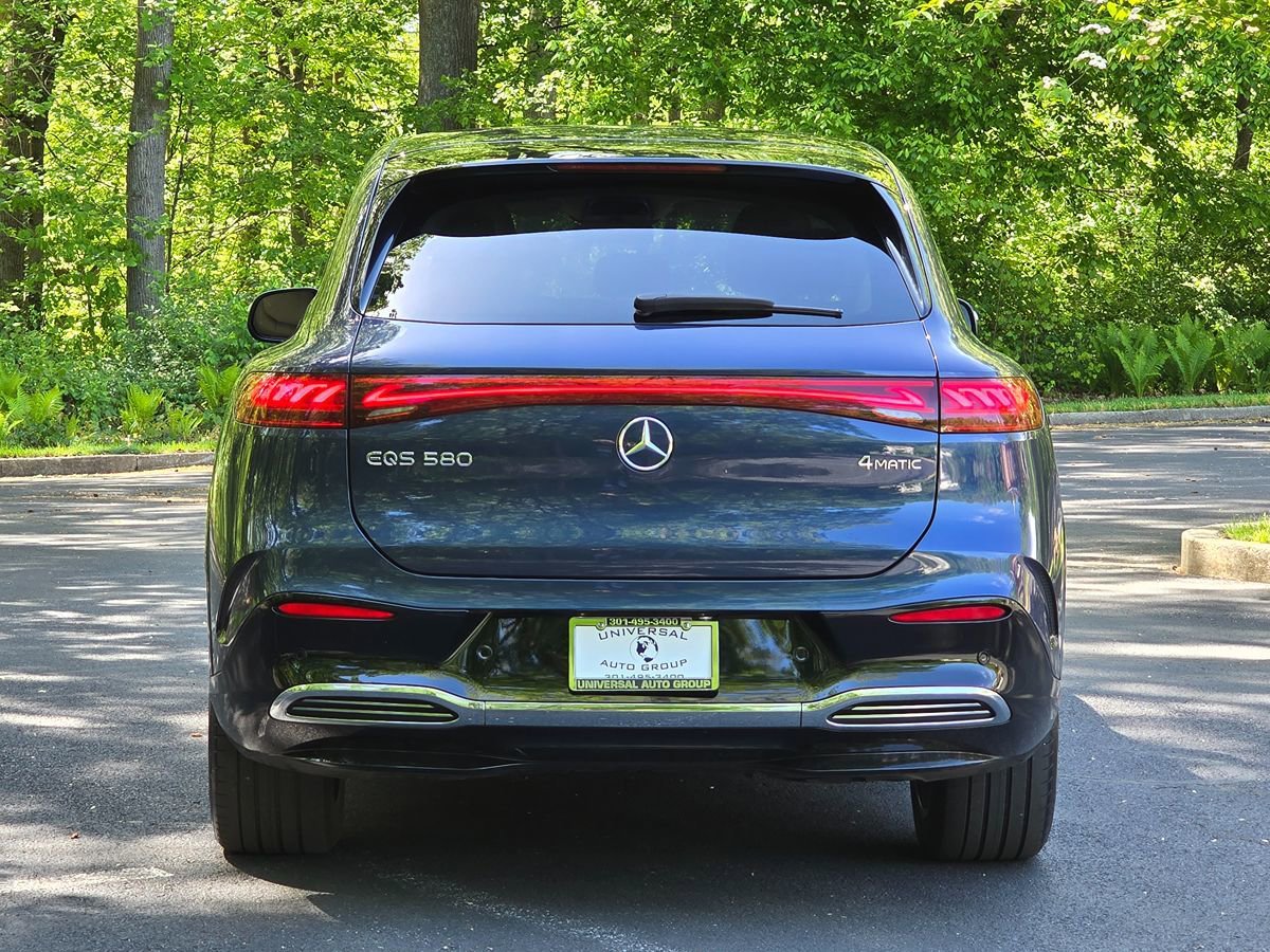 Used 2023 Mercedes-Benz EQS 580 4MATIC SUV image 5