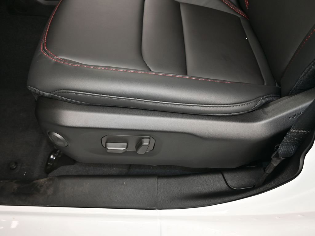 Used 2025 Jeep Wrangler Unlimited Rubicon image 13