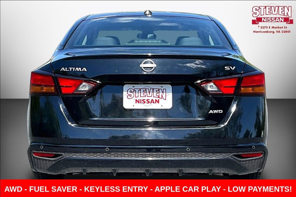 Used 2024 Nissan Altima 2.5 SV AWD/4WD image 5