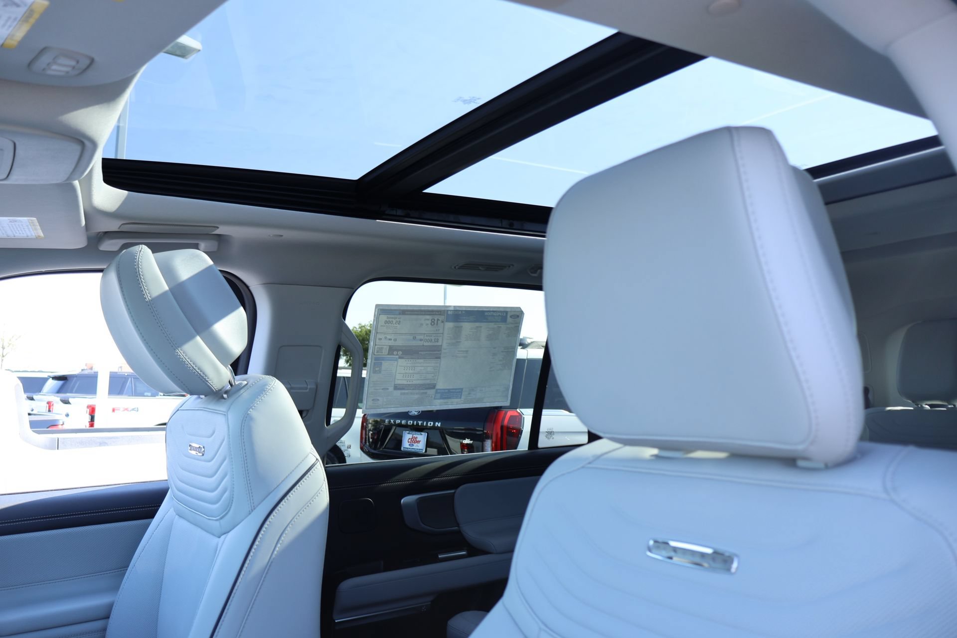 New 2027 Ford Expedition Platinum w/ Platinum Ultimate Package AWD/4WD image 18