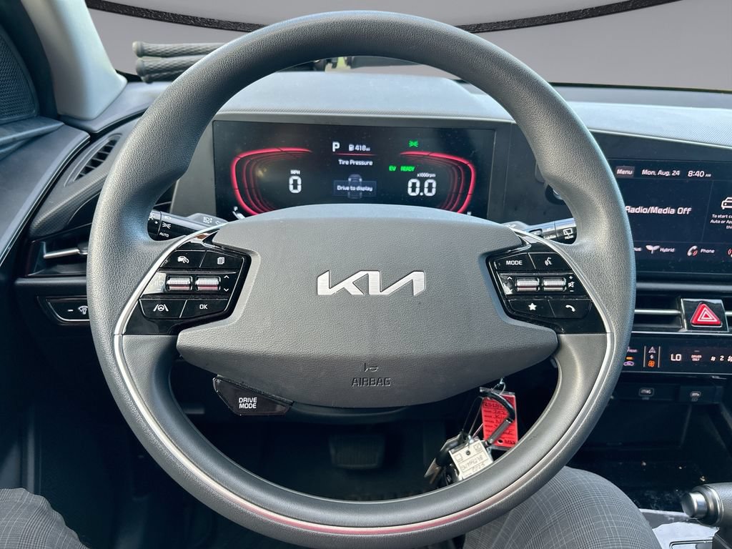 Used 2024 Kia Niro LX FWD image 15