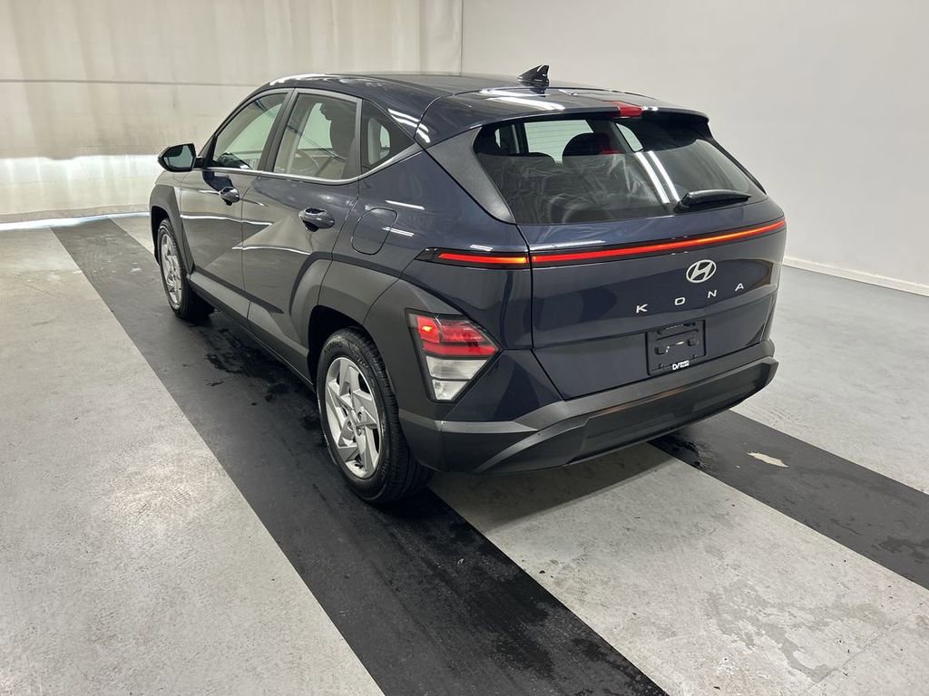 Used 2024 Hyundai Kona SE FWD image 7