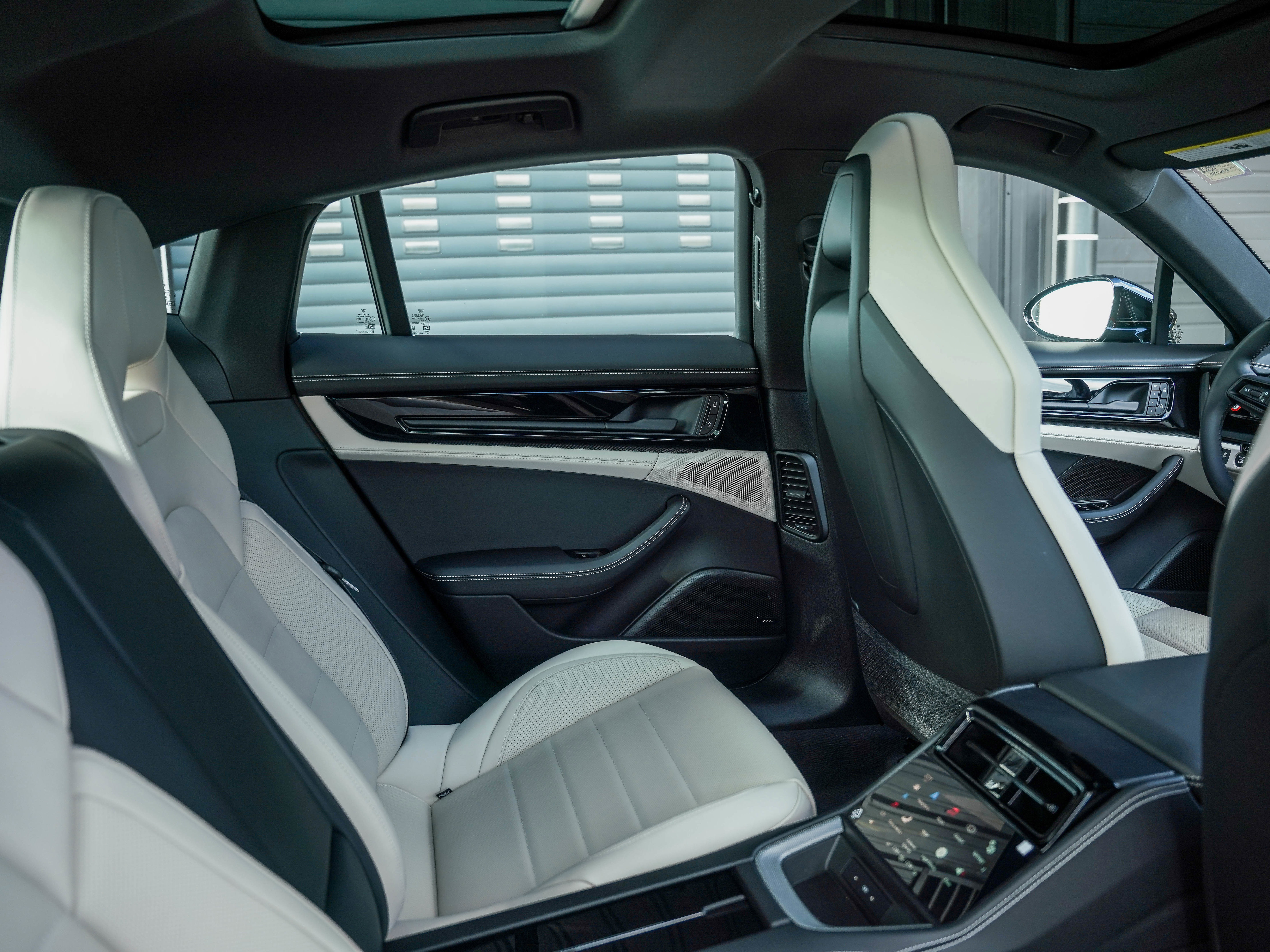 New 2026 Porsche Panamera 4 image 31