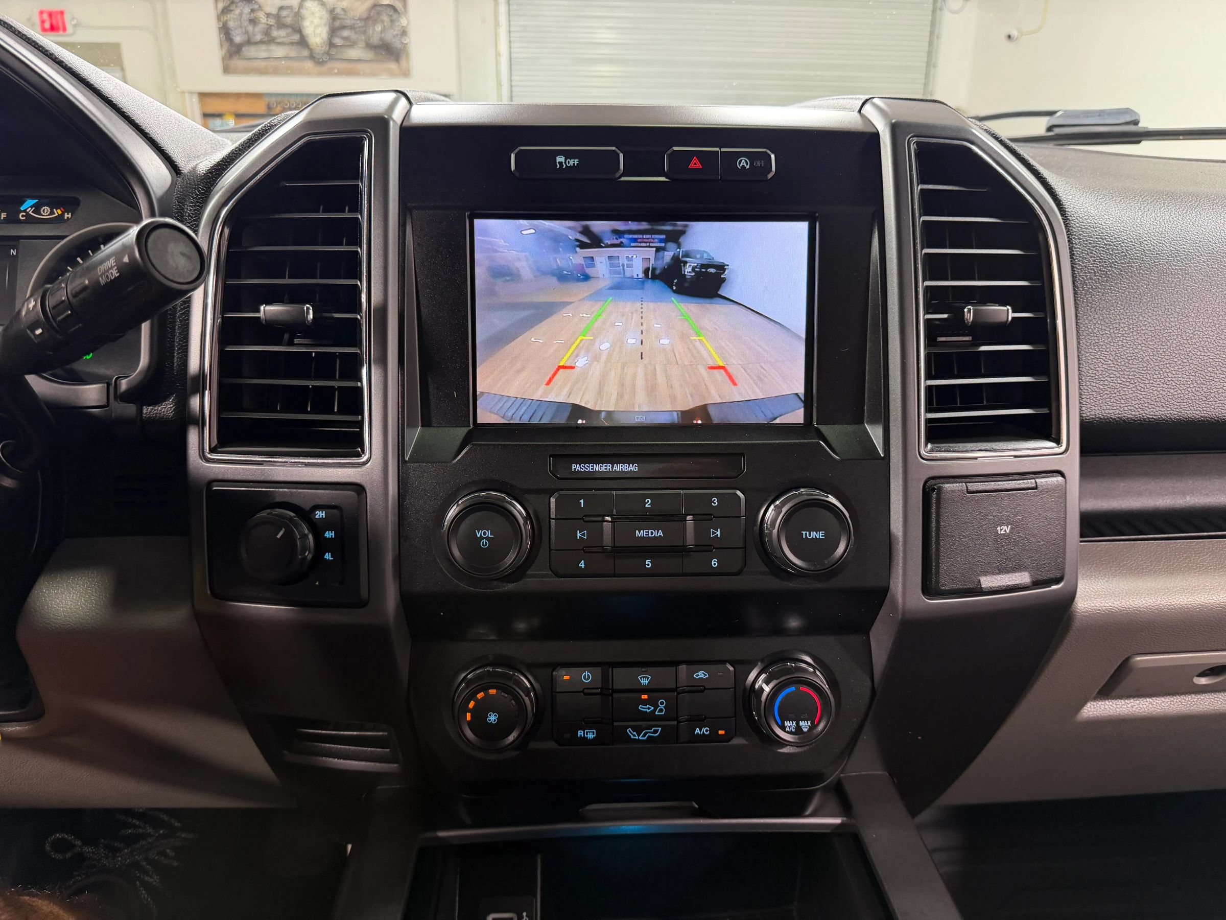 Used 2019 Ford F150 XLT w/ Equipment Group 301A Mid AWD/4WD image 23