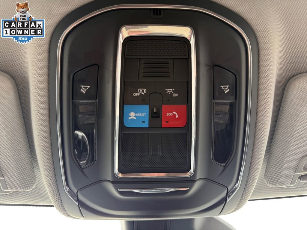Used 2023 Jeep Grand Cherokee Laredo AWD/4WD image 11