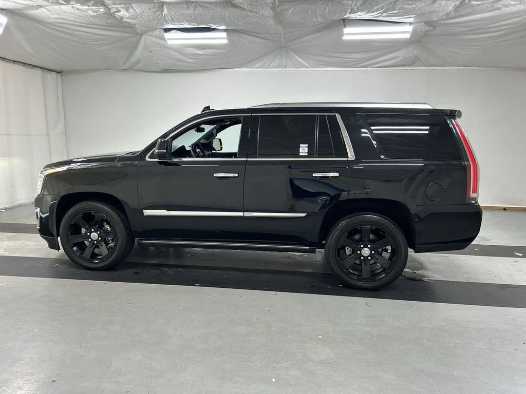 Used 2020 Cadillac Escalade Platinum AWD/4WD image 5