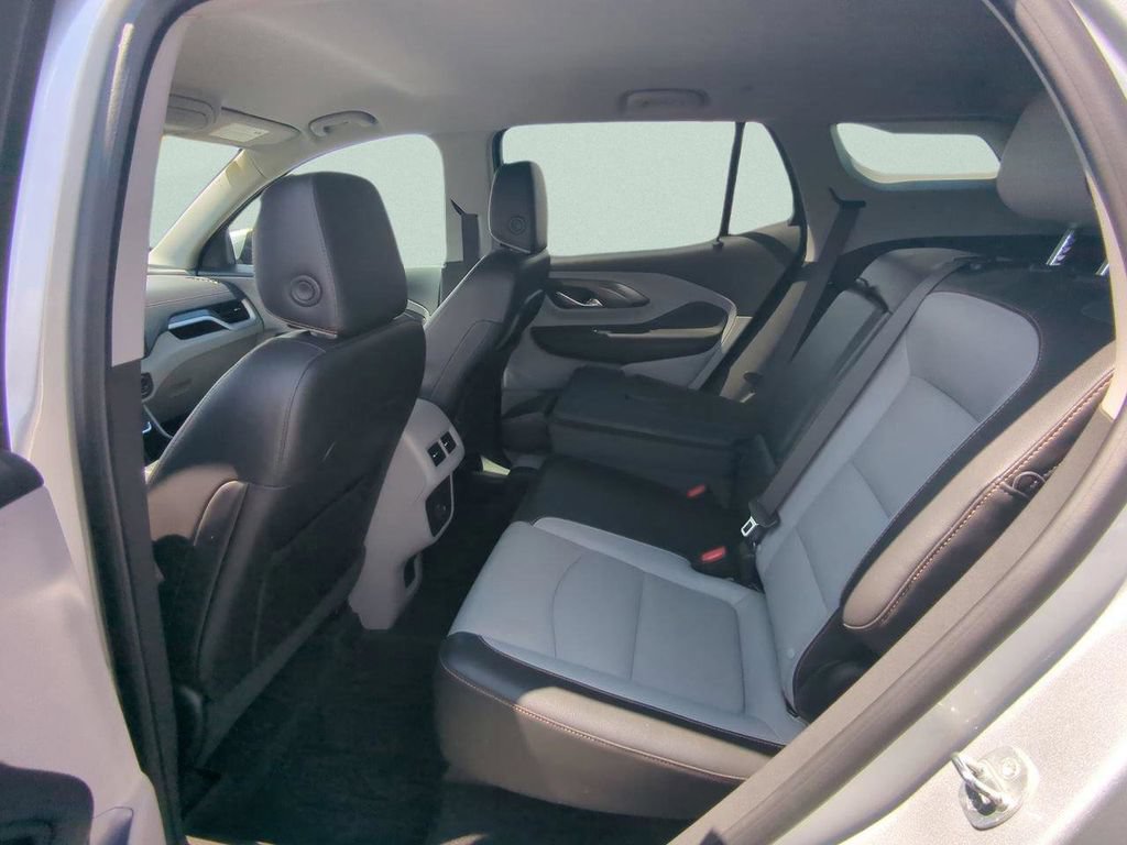 Used 2021 GMC Terrain SLT w/ Infotainment Package II FWD image 11