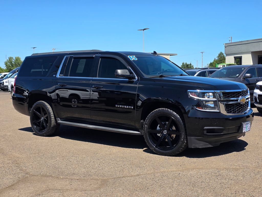 Used 2015 Chevrolet Suburban LS RWD image 27