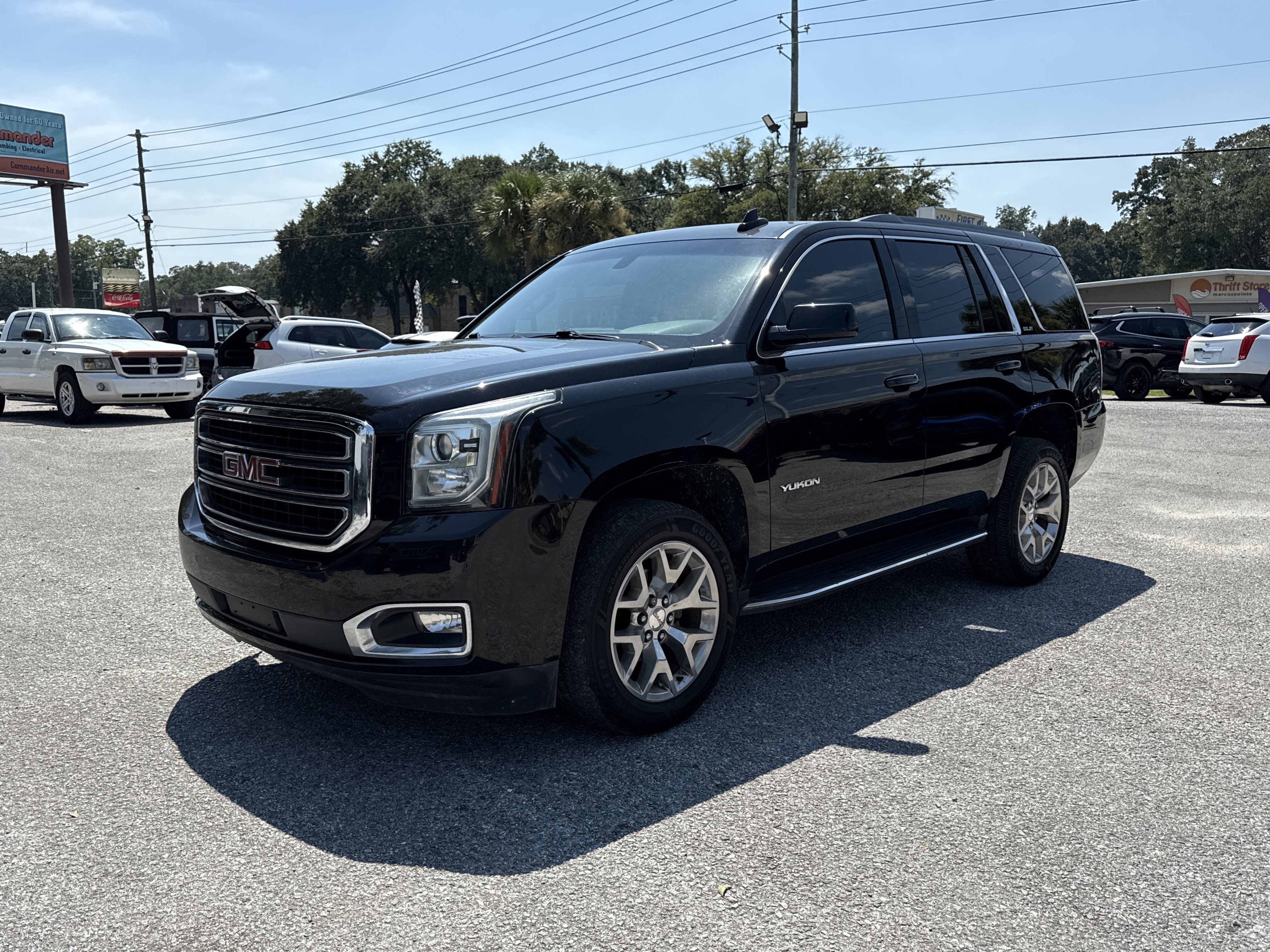 Used 2018 GMC Yukon SLE w/ SLE Value Package