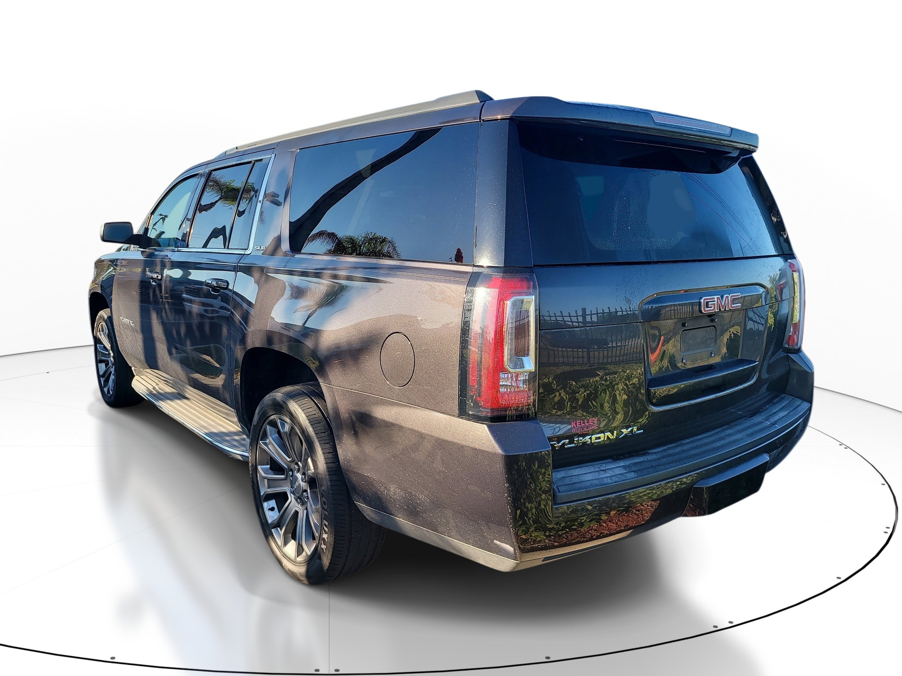 Used 2015 GMC Yukon XL SLE w/ HD Trailering Package RWD image 6