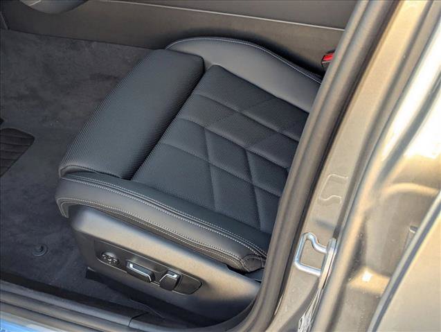 New 2027 BMW 530i w/ M Sport Package RWD image 4