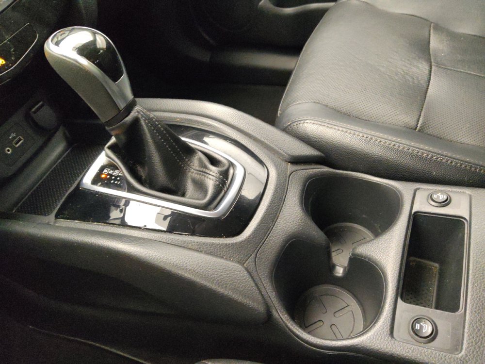 Used 2018 Nissan Rogue S AWD/4WD image 26