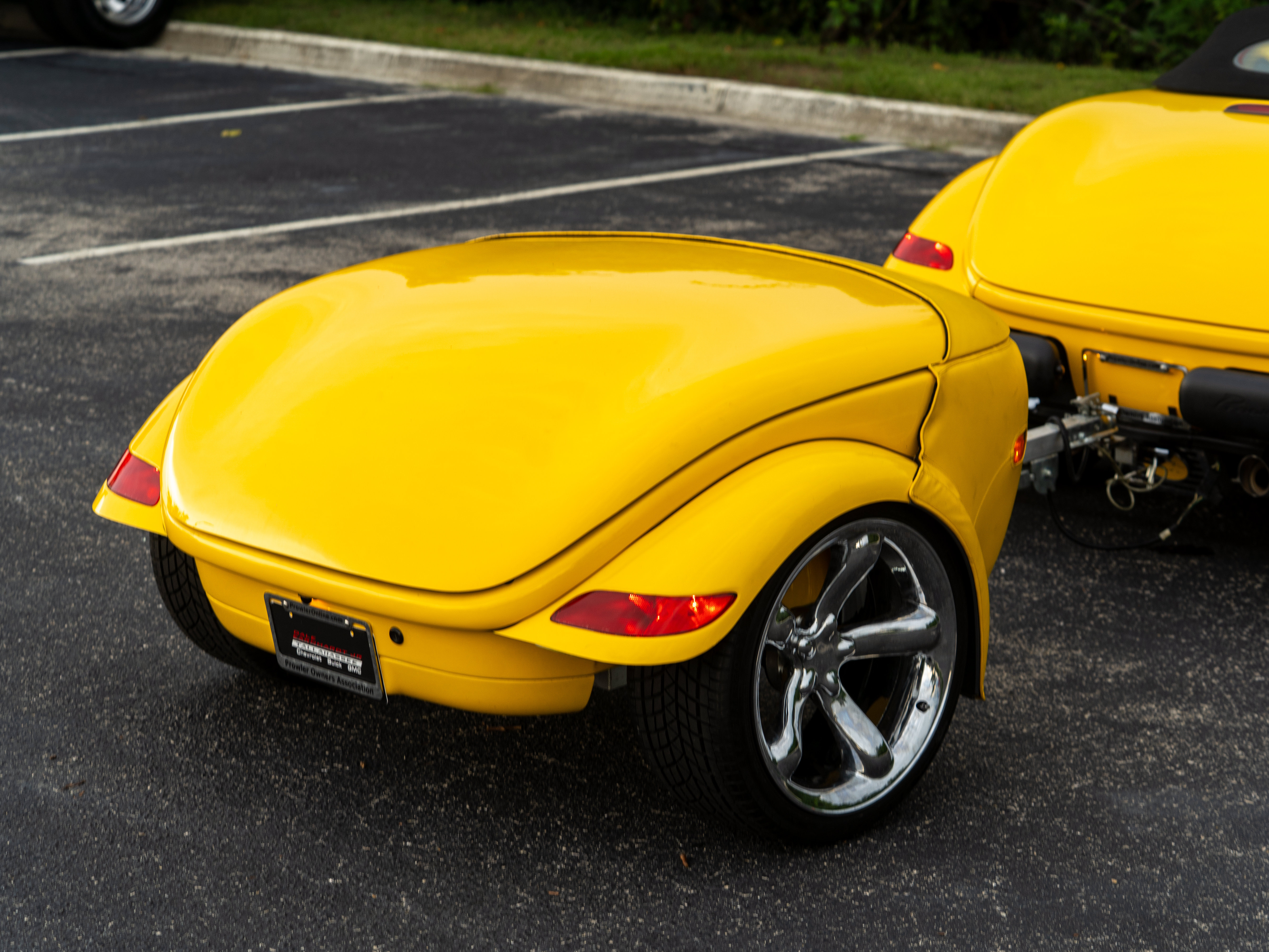 Used 2002 Chrysler Prowler RWD image 38