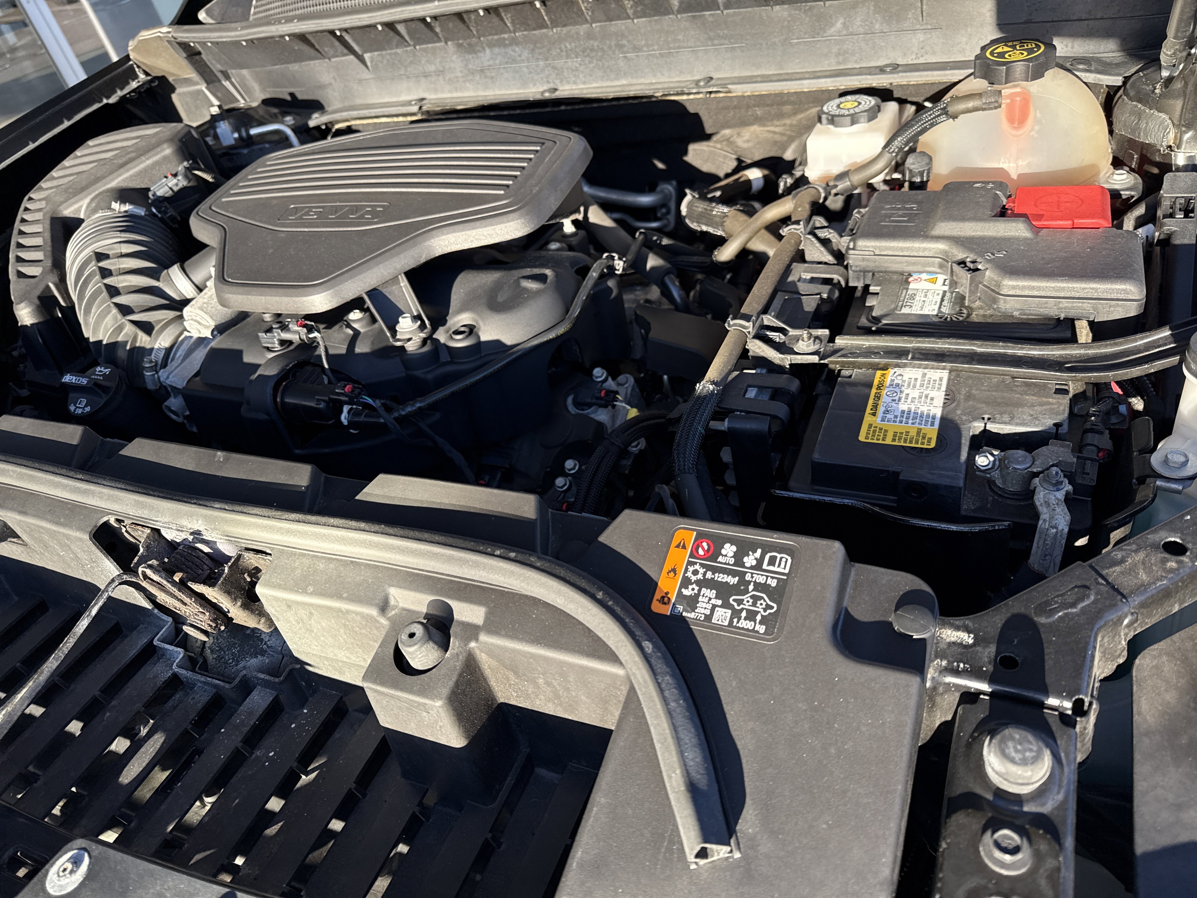 Used 2020 GMC Acadia Denali w/ LPO, Floor Liner Package image 3