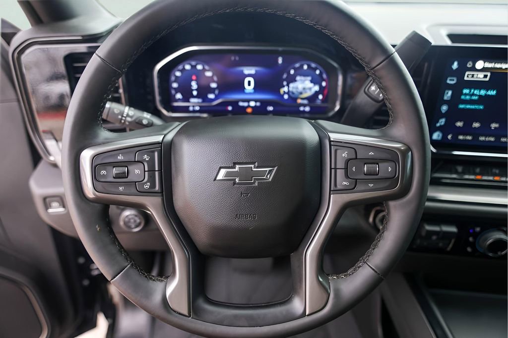 Certified 2025 Chevrolet Silverado 2500 ZR2 w/ Technology Package image 15