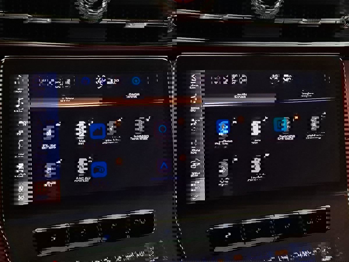 Used 2023 Maserati Grecale Modena image 32