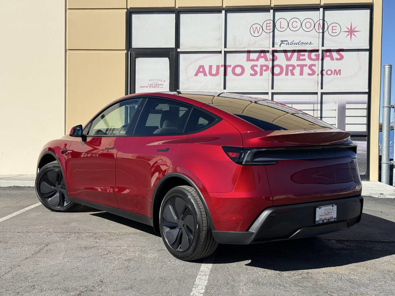 Used 2026 Tesla Model Y Long Range image 9