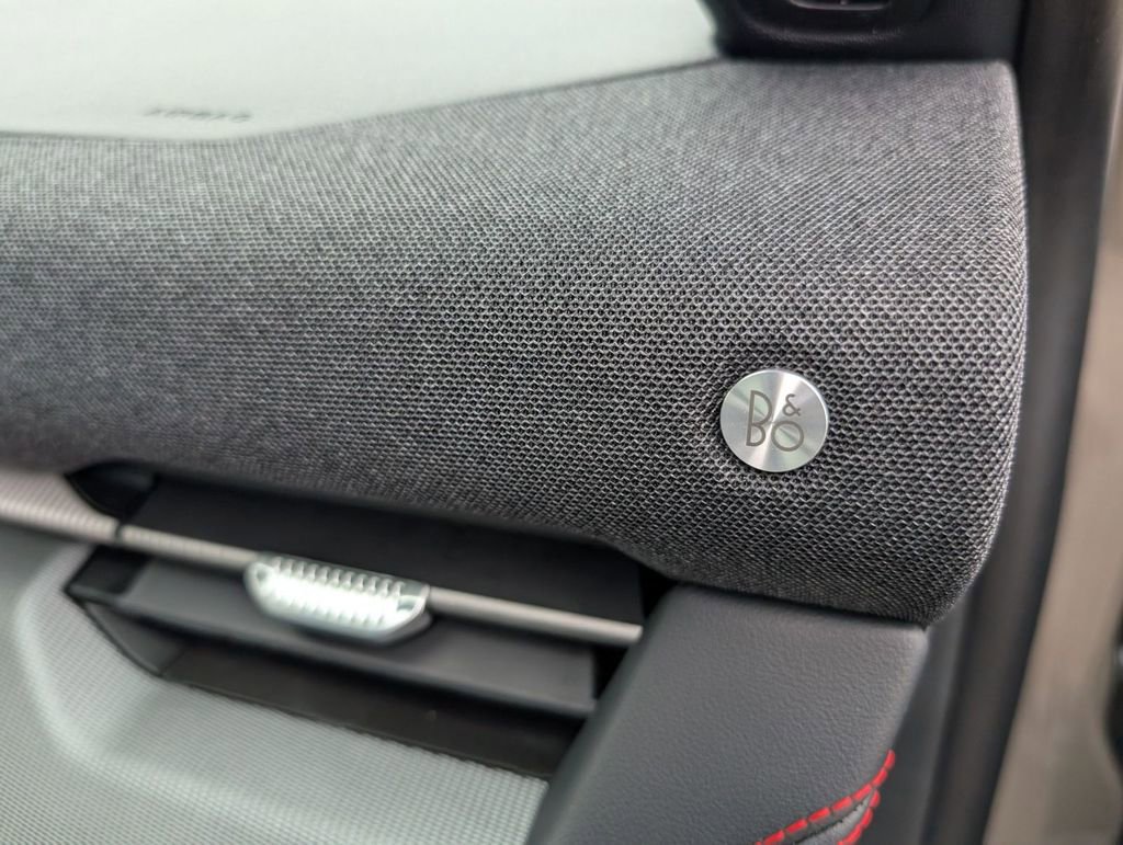 New 2026 Ford Explorer ST-Line w/ ST-Line Street Pack image 23