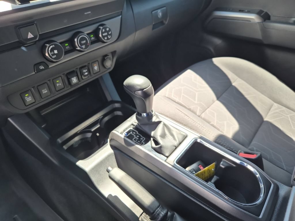 Used 2019 Toyota Tacoma TRD Sport w/ Technology Package RWD image 18